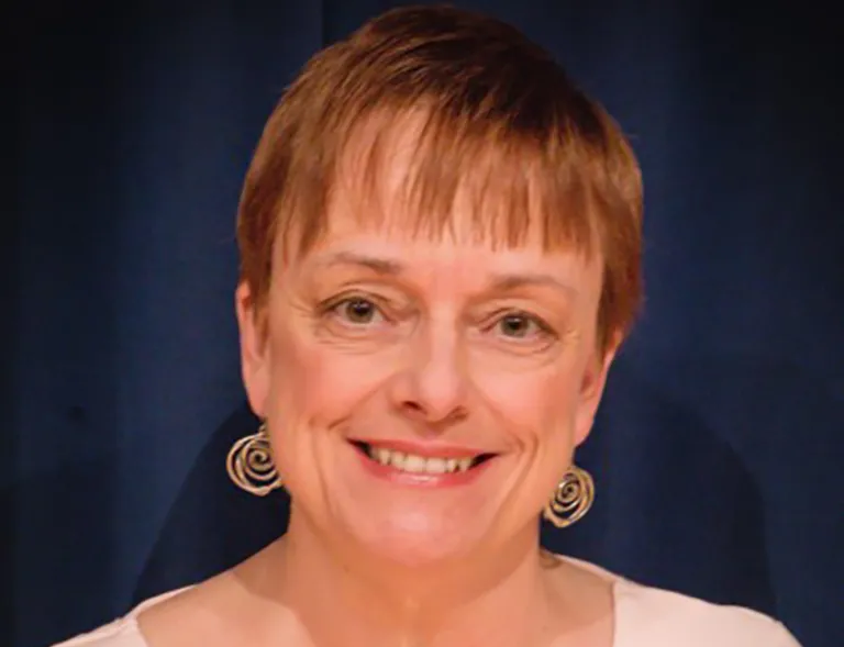 ellen headshot
